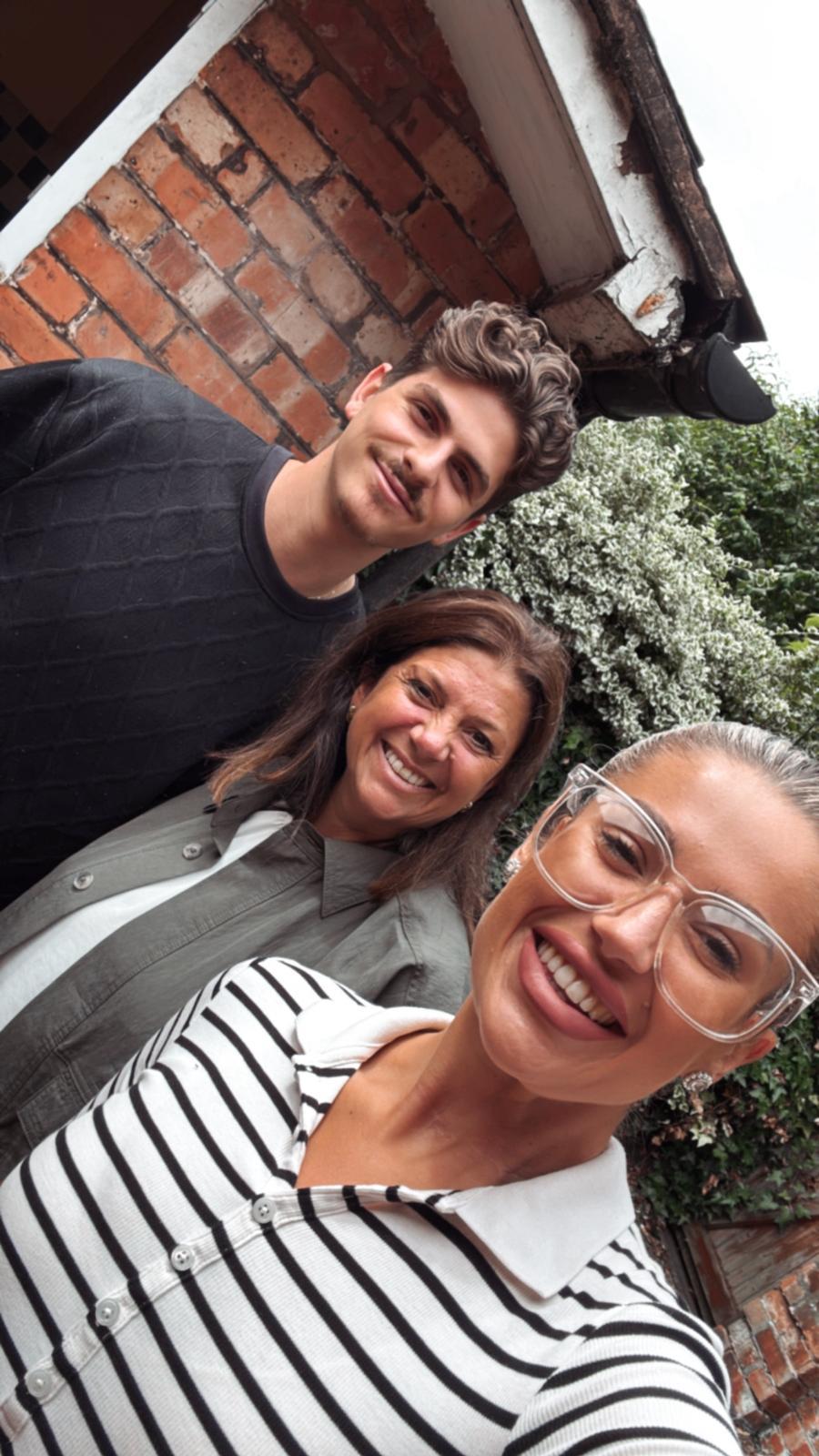 Chris, Lisa and Jess Outside